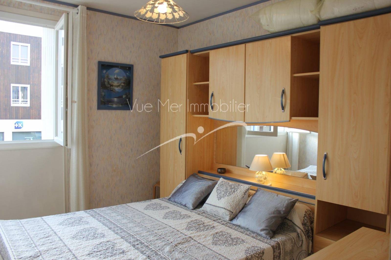 T3 plage à 200 mètres LE LAVANDOU 83980 centre village