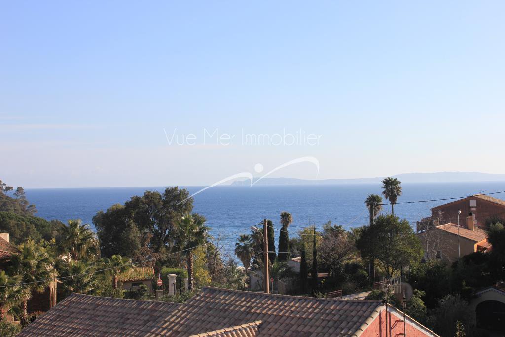 vente Appartement  type T2 mezzanine  Rayol Canadel Sur Mer avec vue mer