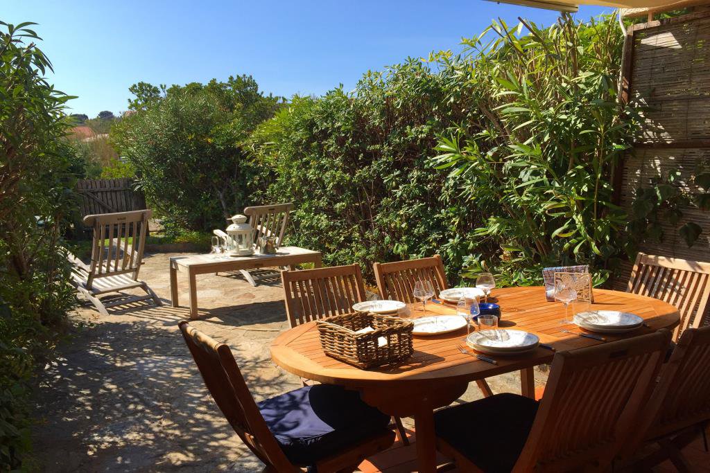 Appartement  Le Lavandou  RARE A LA VENTE SAINT CLAIR PIEDS  DANS L'EAU