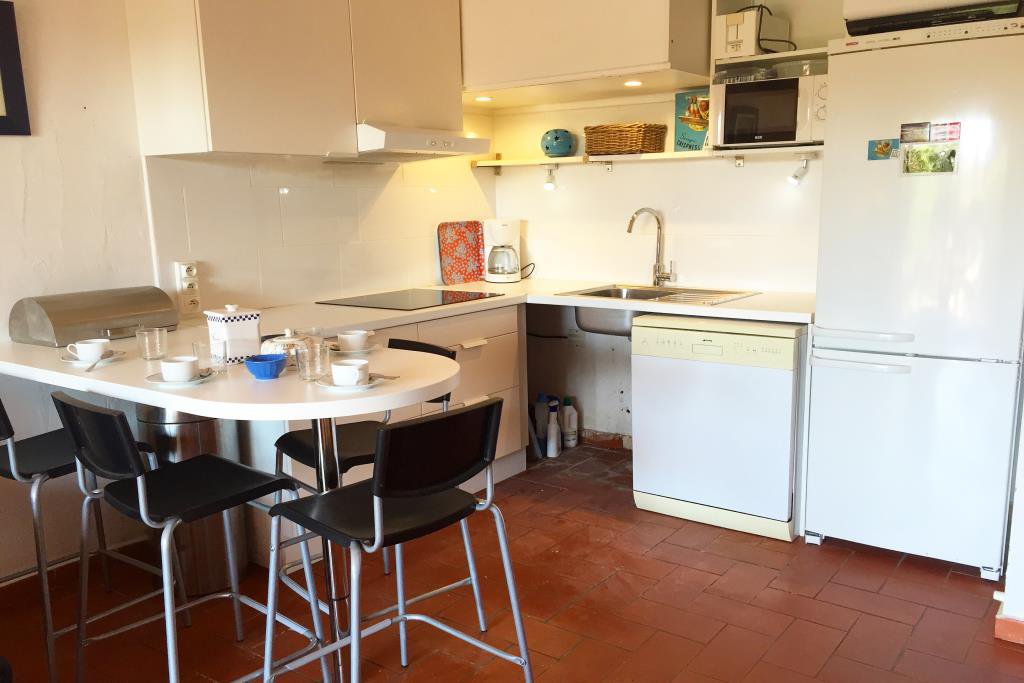 Appartement  Le Lavandou  RARE A LA VENTE SAINT CLAIR PIEDS  DANS L'EAU