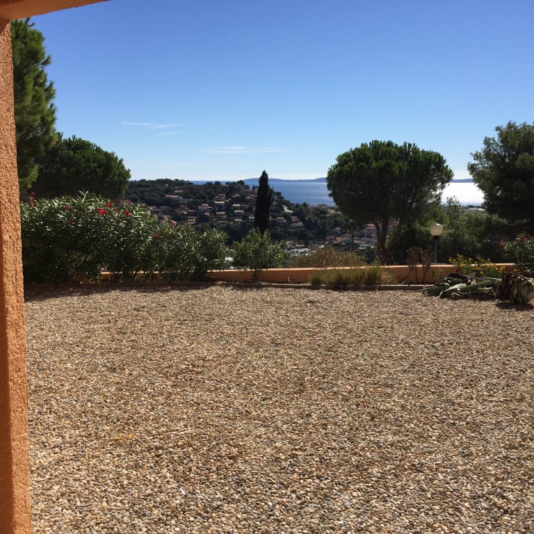 vente Appartement T2 Bormes Les Mimosas dans une résidence sécurisée et conviviale de style provençal,