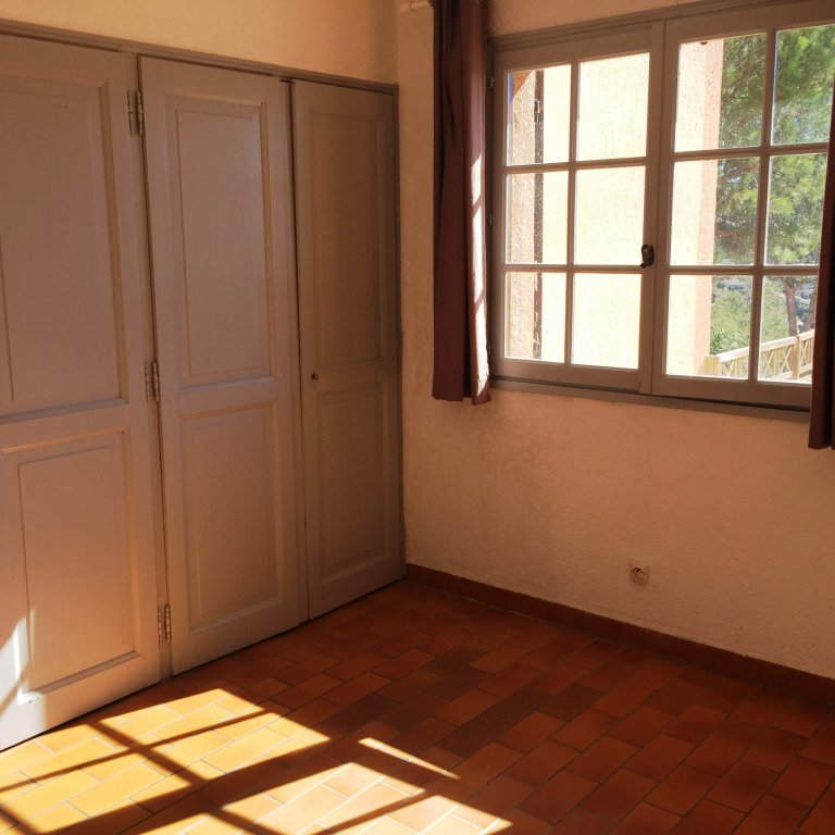 vente Appartement T2 Bormes Les Mimosas dans une résidence sécurisée et conviviale de style provençal,