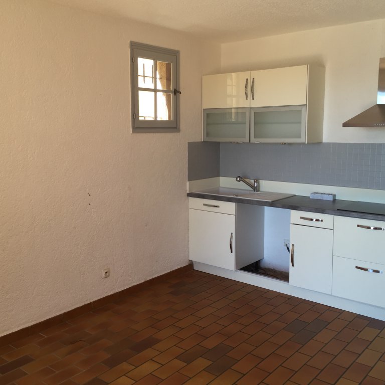 vente Appartement T2 Bormes Les Mimosas dans une résidence sécurisée et conviviale de style provençal,