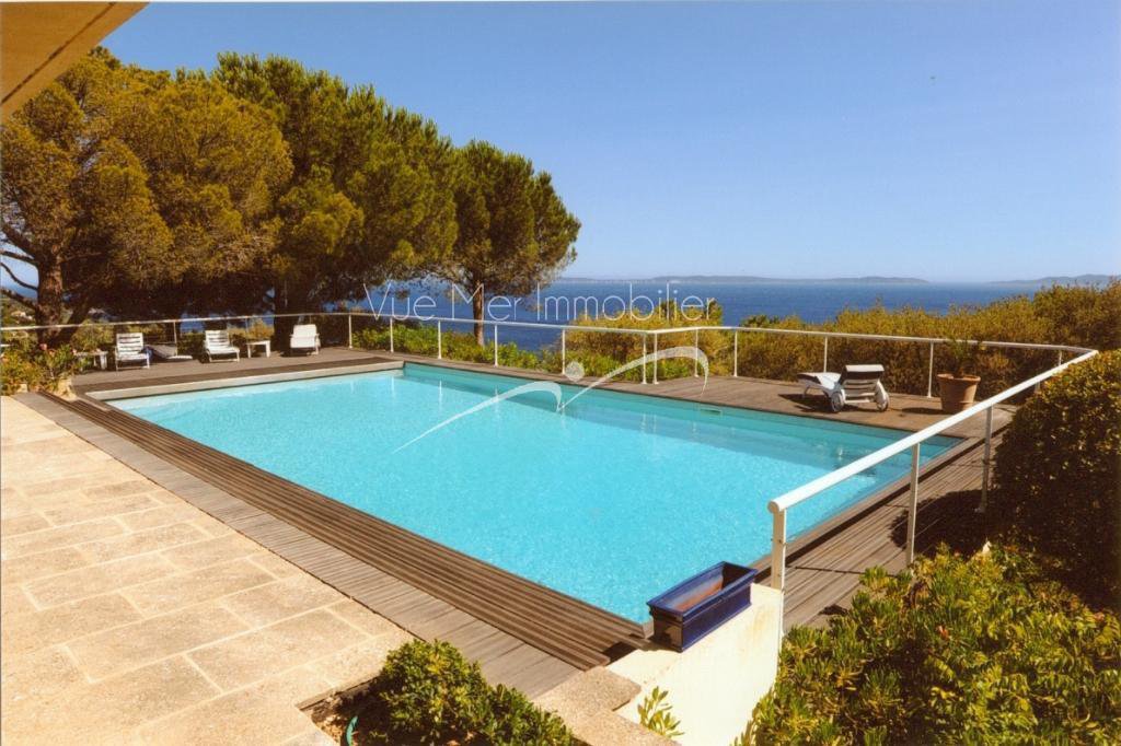 Estimation d'une Propriété, Vue Mer Exceptionnelle, 2 hectares de terrain, piscine , tennis... LAVANDOU 83980 aiguebelle