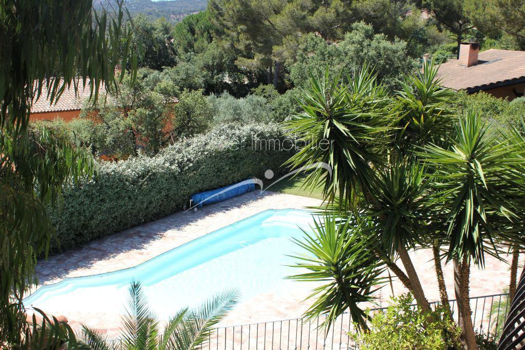 Villa avec piscine proche plages Bormes les Mimosas  la favière port de bormes estimation avec agence immobilière