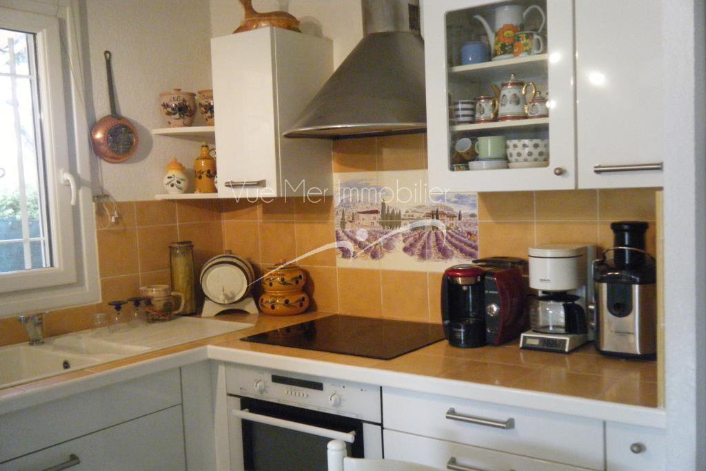 Vente mazet de type 2  à Bormes les Mimosas dans résidence avec Piscine