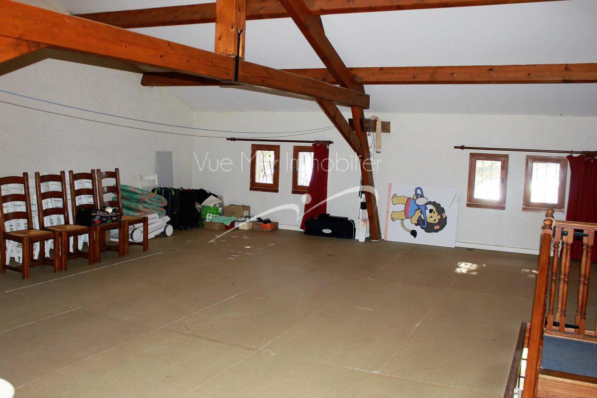 Maison avec piscine. Vue Mer et pleine nature LE LAVANDOU ROUTE DES CRETES