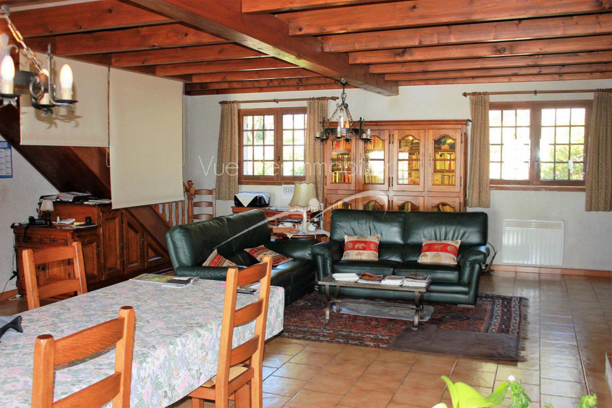 Maison avec piscine. Vue Mer et pleine nature LE LAVANDOU ROUTE DES CRETES