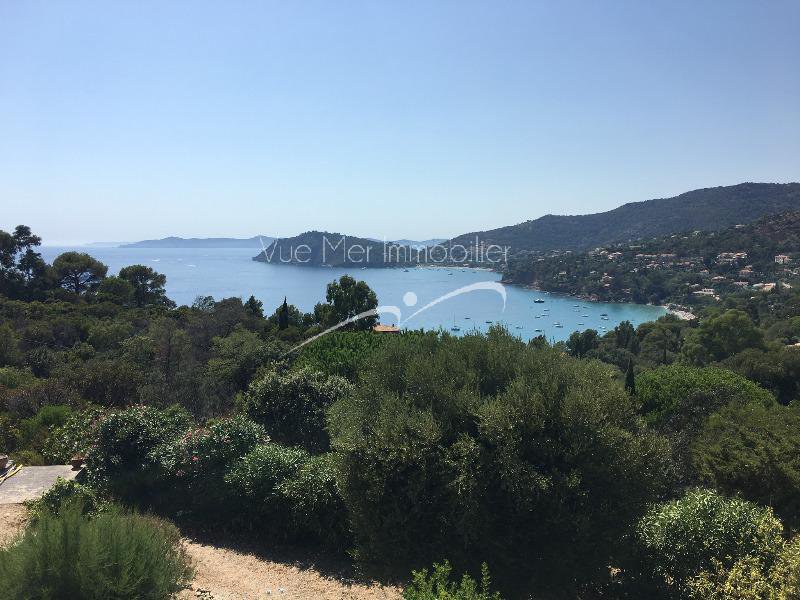 Villa  au Rayol Canadel avec vue mer / piscine et grand terrain. 83820 le Rayol  
