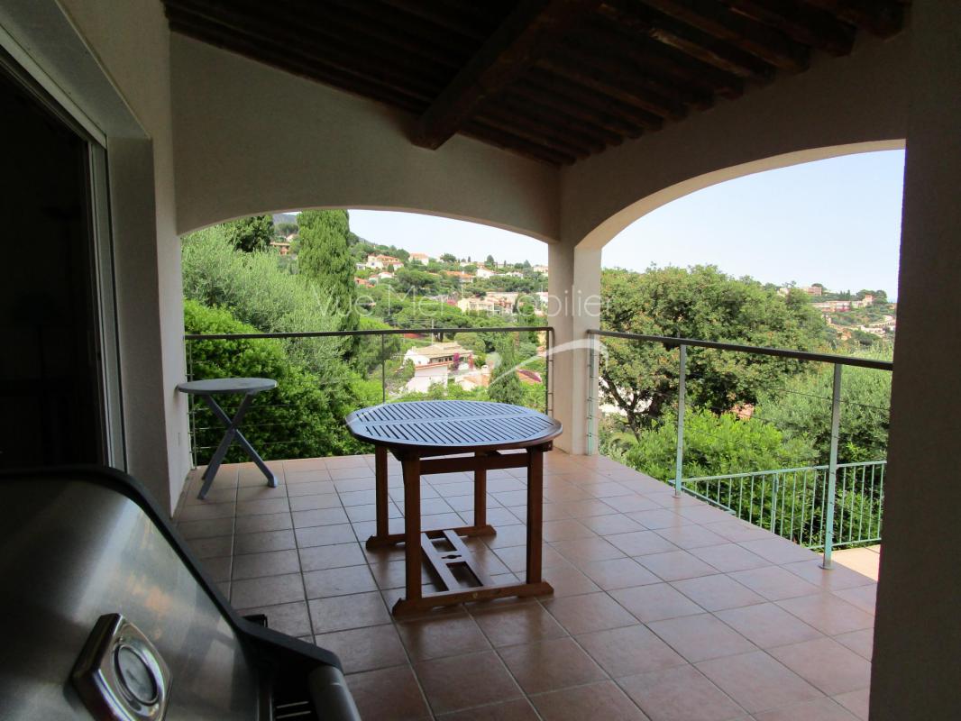 Villa de plain-pied 150 m²  avec piscine et vue mer au Le  Lavandou super lavandou estimation