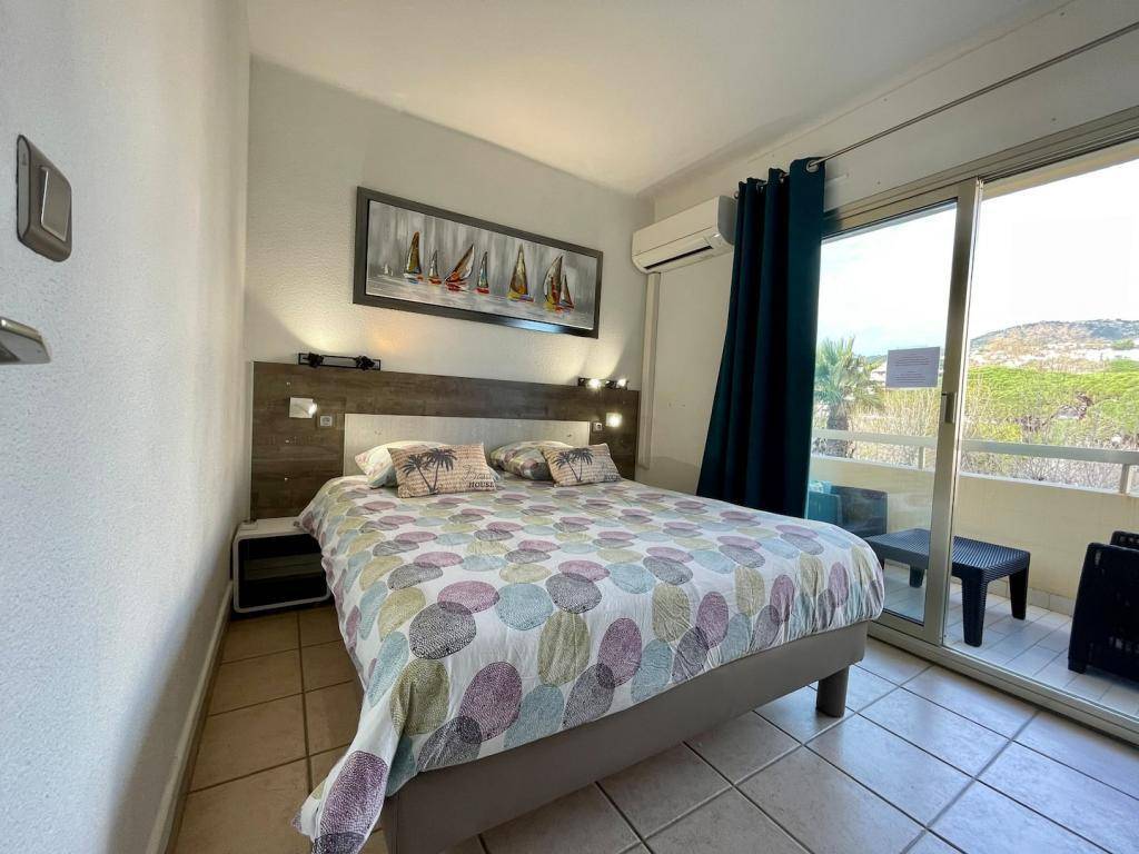 À VENDRE – LE BEACH – VUE MER - ACCES DIRECT PLAGE