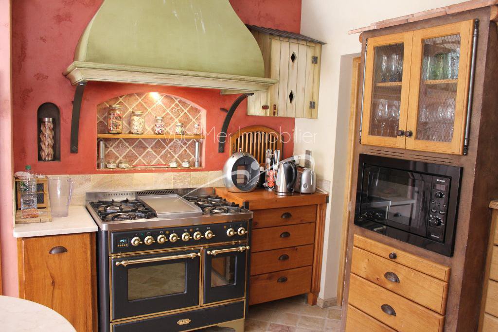 à vendre Propriété grand terrain à Bormes Les Mimosas piscine