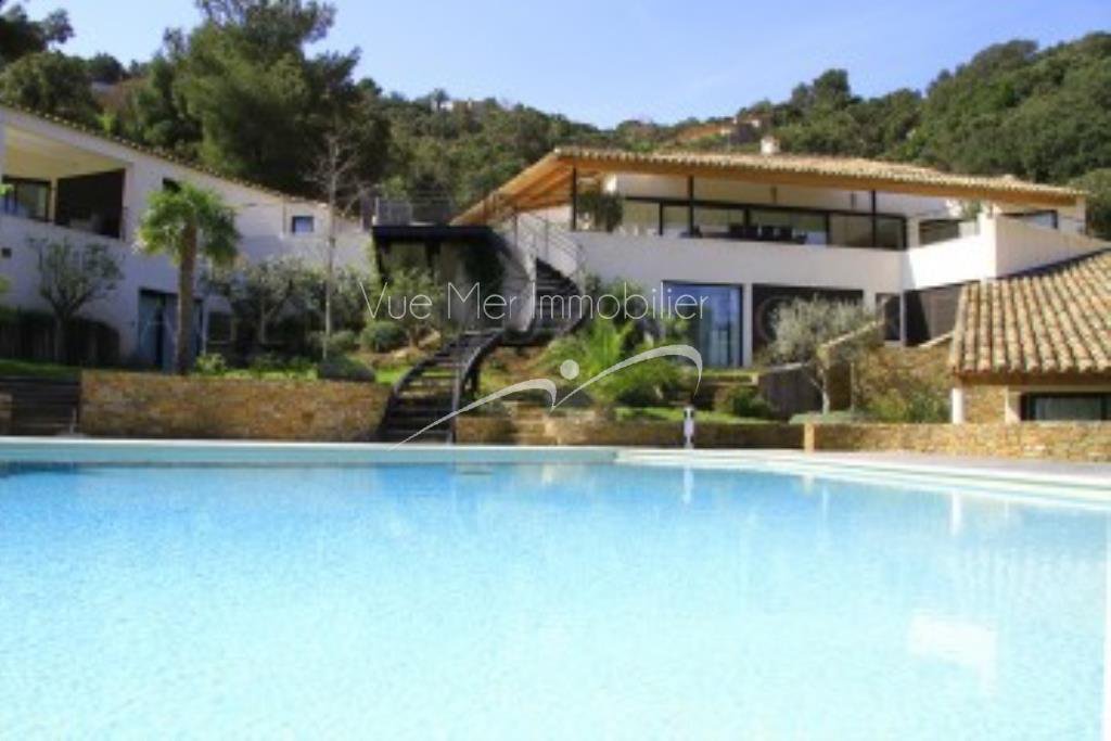 agence internationale off market spécialiste Cap Bénat et Gaou Bénat