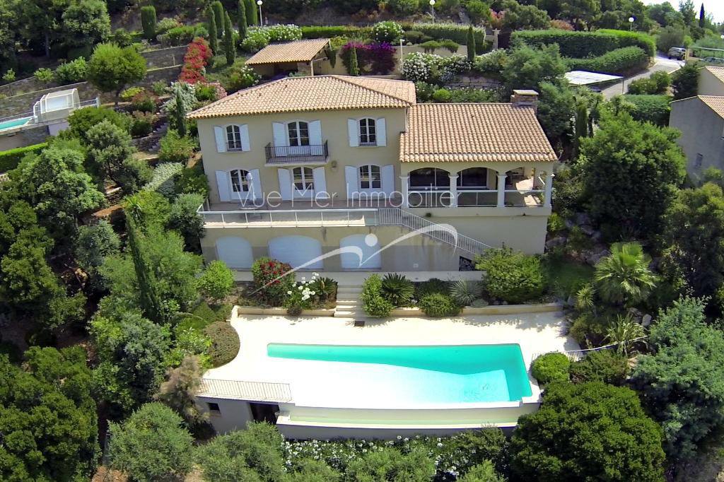 vendre par une agence immobilière réputation au Lavandou Propriété