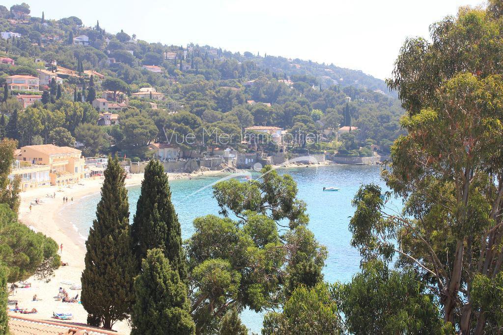 à vendre : Appartement T4 Le Lavandou accès plage d'aiguebelle vue mer