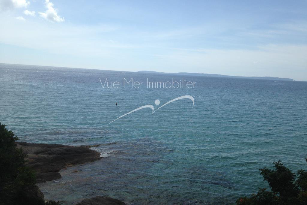 à vendre : Appartement T4 Le Lavandou accès plage d'aiguebelle vue mer