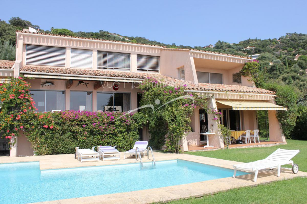 vendre sa maison à cavalière sur le cap Nègre allées du figuier