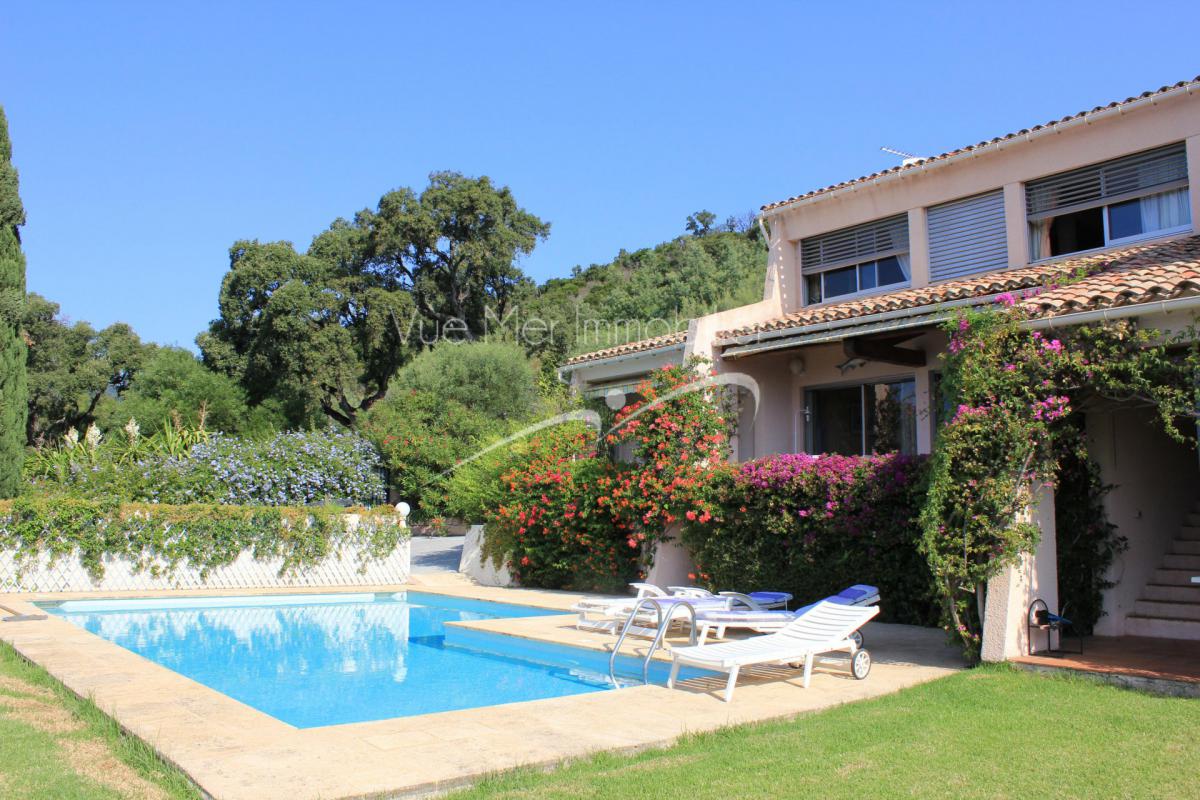 agence pour vente Off Market Sur Le Cap Nègre domain privé