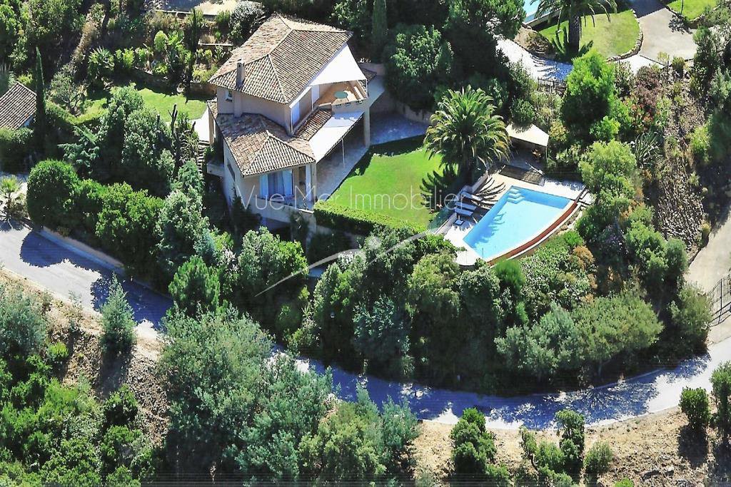 estimation pour succession au Rayol-Canadel notaire Minaglou