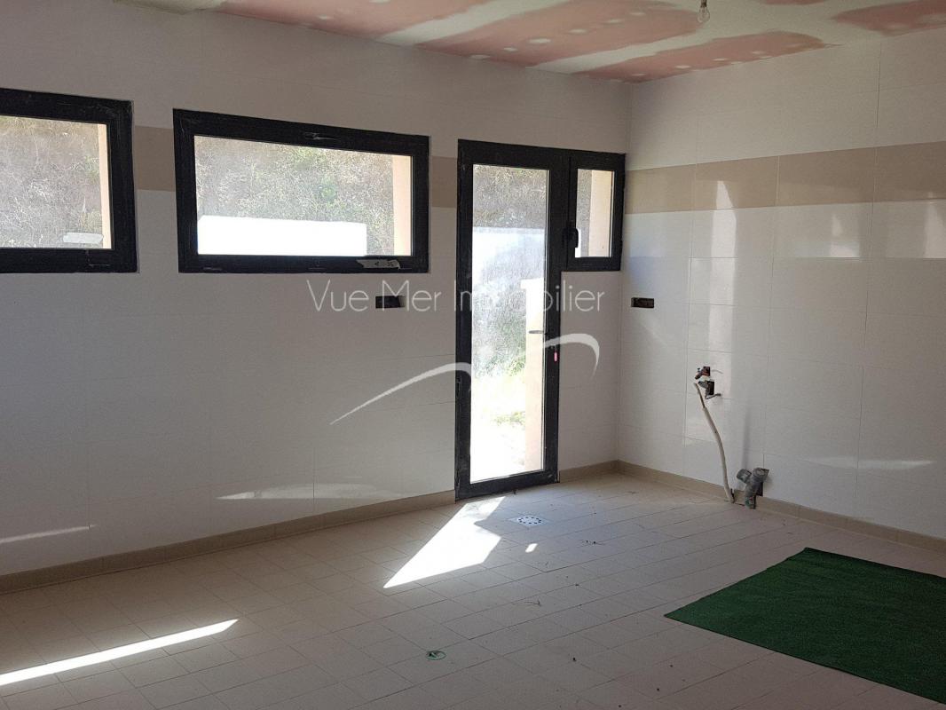 A vendre Propriété - Hôtel Le Lavandou- investissement grand terrain vue mer