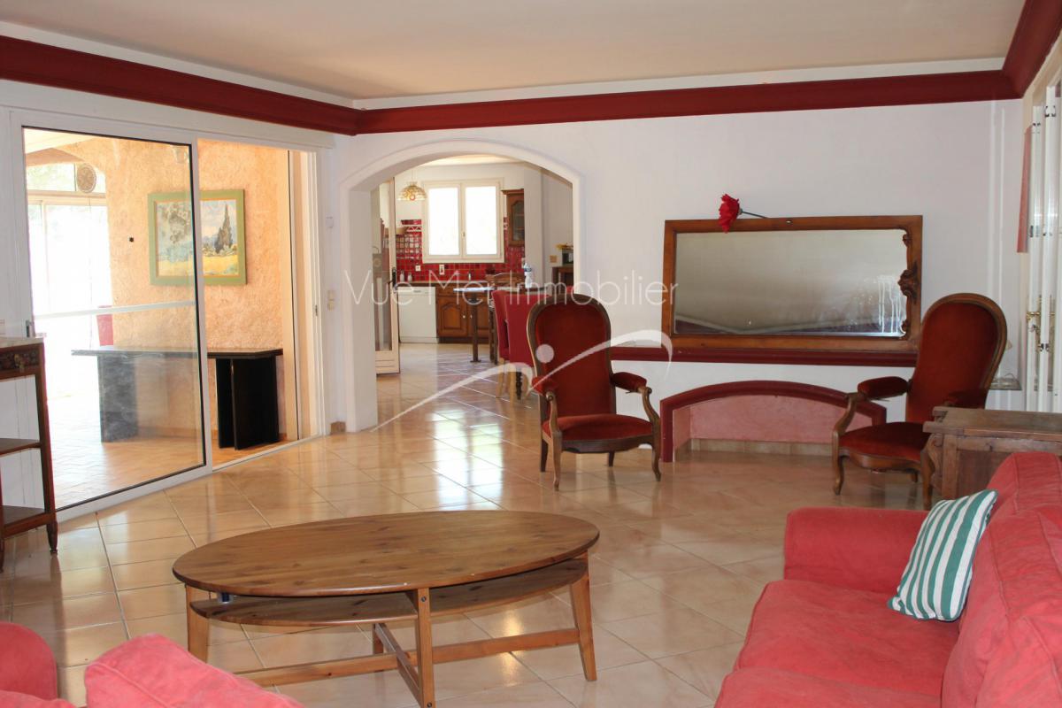 Villa rue des chênes lièges corniches de Bormes Les Mimosas