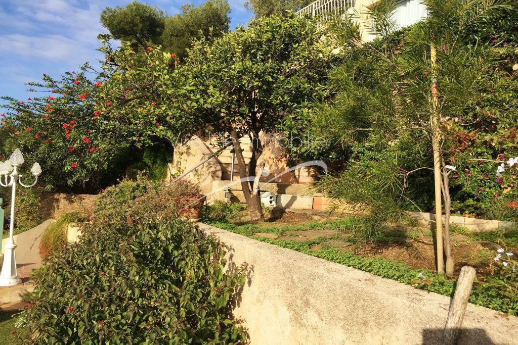 2 appartements dans maison de 3 appartements, hauteurs du Lavandou, vue mer LE LAVANDOU