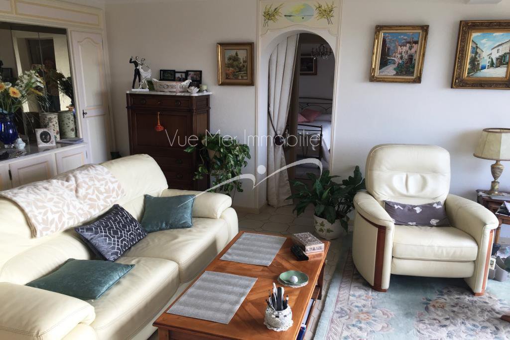 2 appartements dans maison de 3 appartements, hauteurs du Lavandou, vue mer LE LAVANDOU
