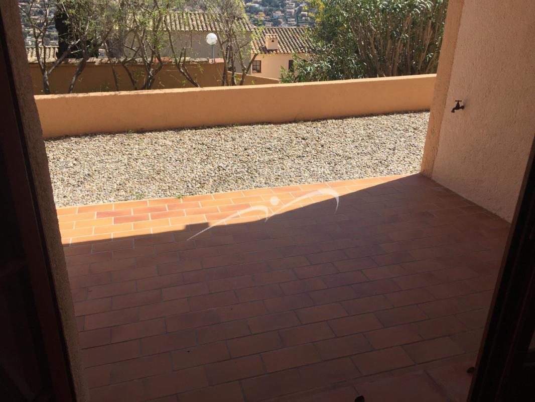 Terrase 7m² donnant terrain privatif