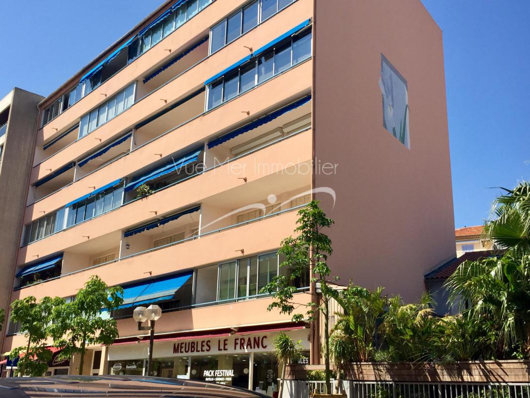 Appartement T4 Le Lavandou. Vendu par VMI / faire estimer gratuitement votre appartement au Lavandou