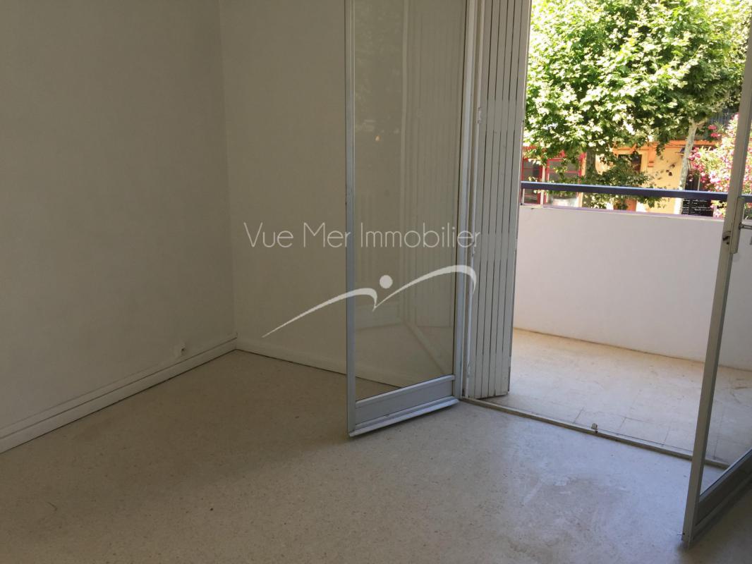 Appartement T4 Le Lavandou. Vendu par VMI / faire estimer gratuitement votre appartement au Lavandou