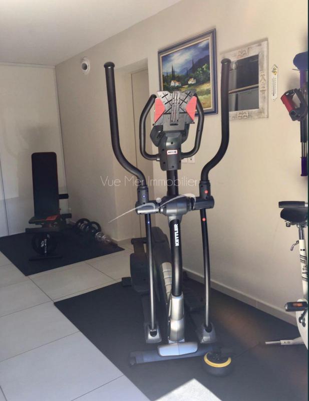 maison lumineuse fonctionnelle garage piscinable à Bormes les Mimosas