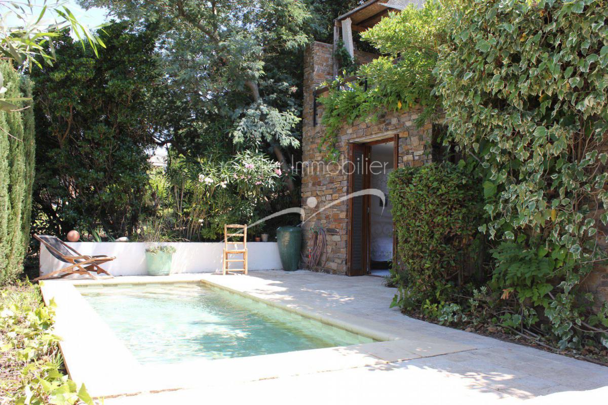 vendre une maison dans le domaine du Gaou Bénat par agence