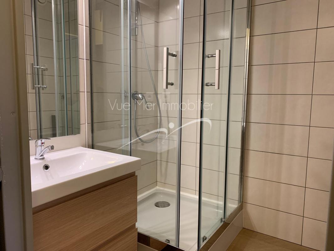 Studio cabine  VENDU