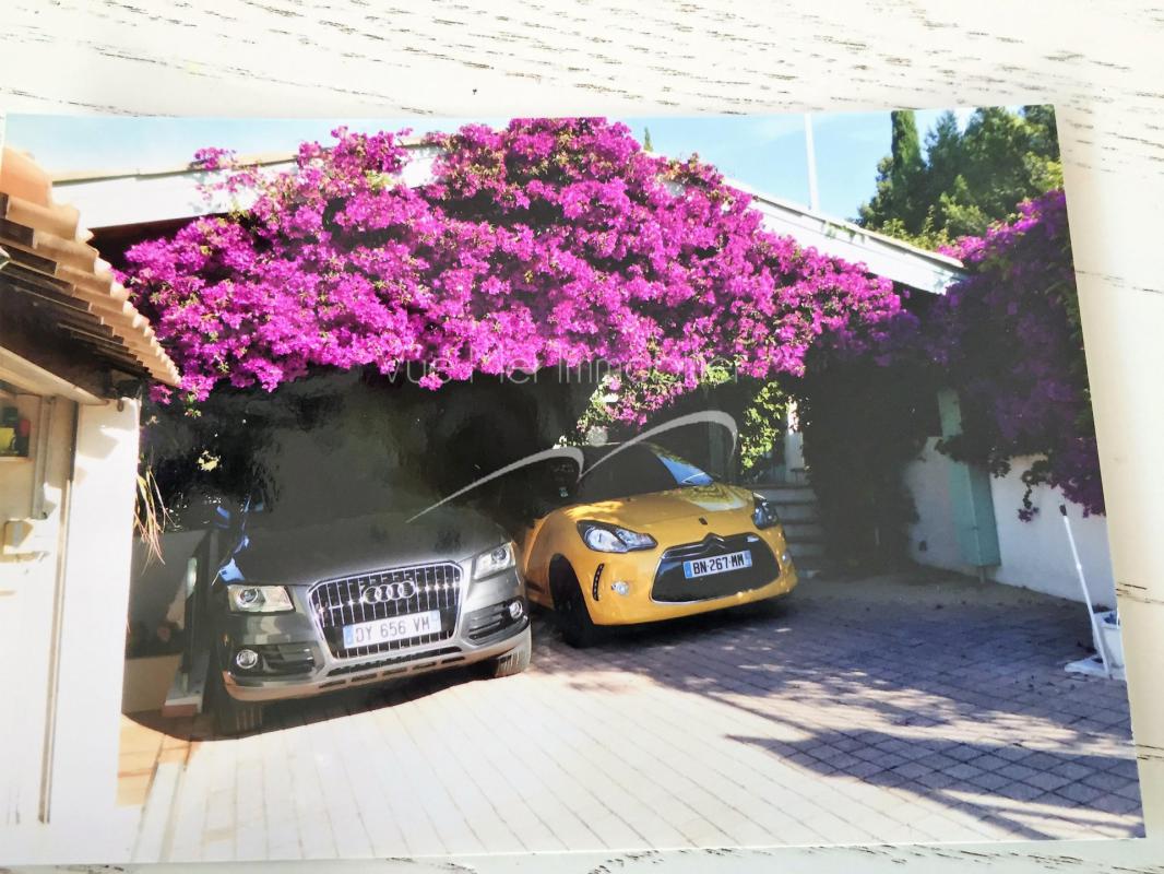 A vendre : Villa 8 pièces, superficie 250m²,  hauteurs BORMES-LES-MIMOSAS agence immobilière Bormes