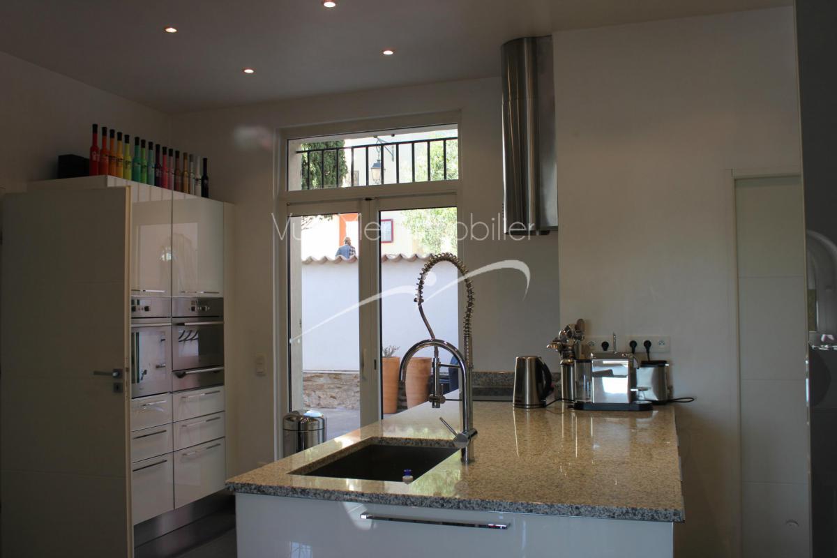 Maison à vendre en centre ville avec vue mer 180 m² habitable !