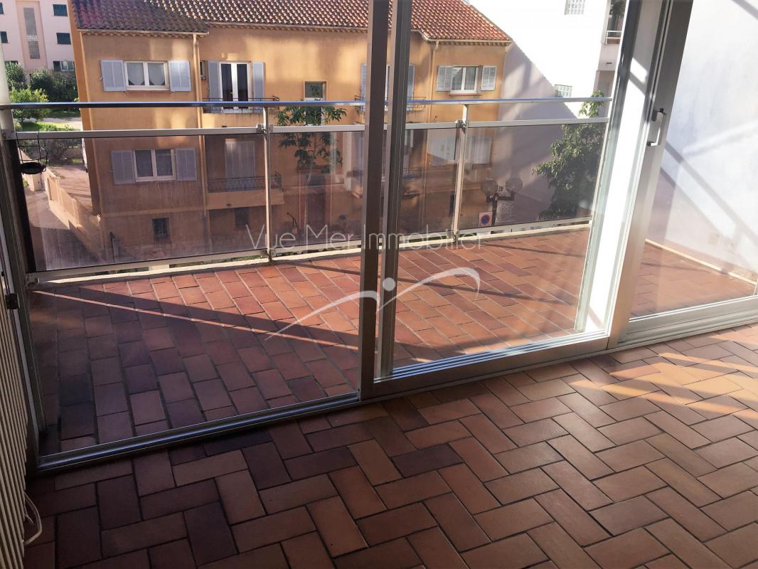 Appartement T1, centre-ville Le Lavandou, VENDU en 2019