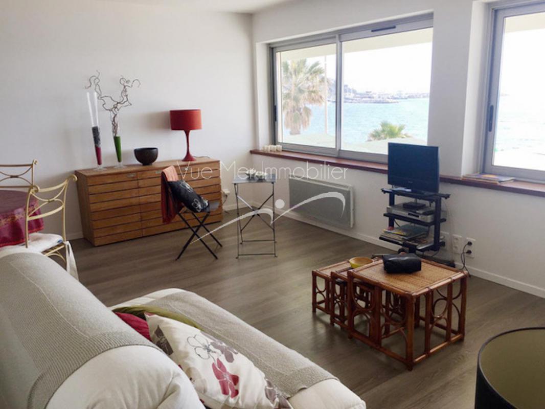 PIEDS DANS L'EAU - ACCES DIRECT PLAGE - FRONT DE MER