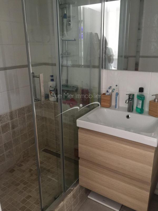 A vendre Appartement T1  Bormes Les Mimosas, à 400m de la plage de La Favère. Garage