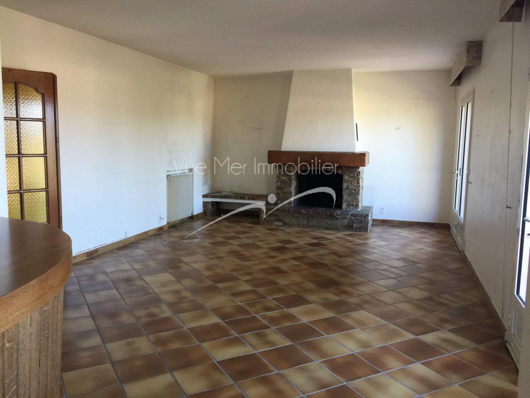 Villa 220m², BORMES-LES-MIMOSAS