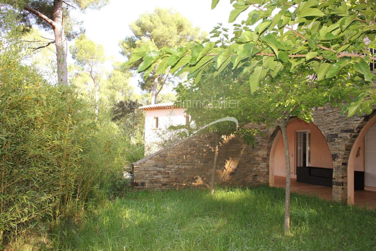 vendre sa maison au Cap Bénat Bormes les Mimosas agence sérieuse