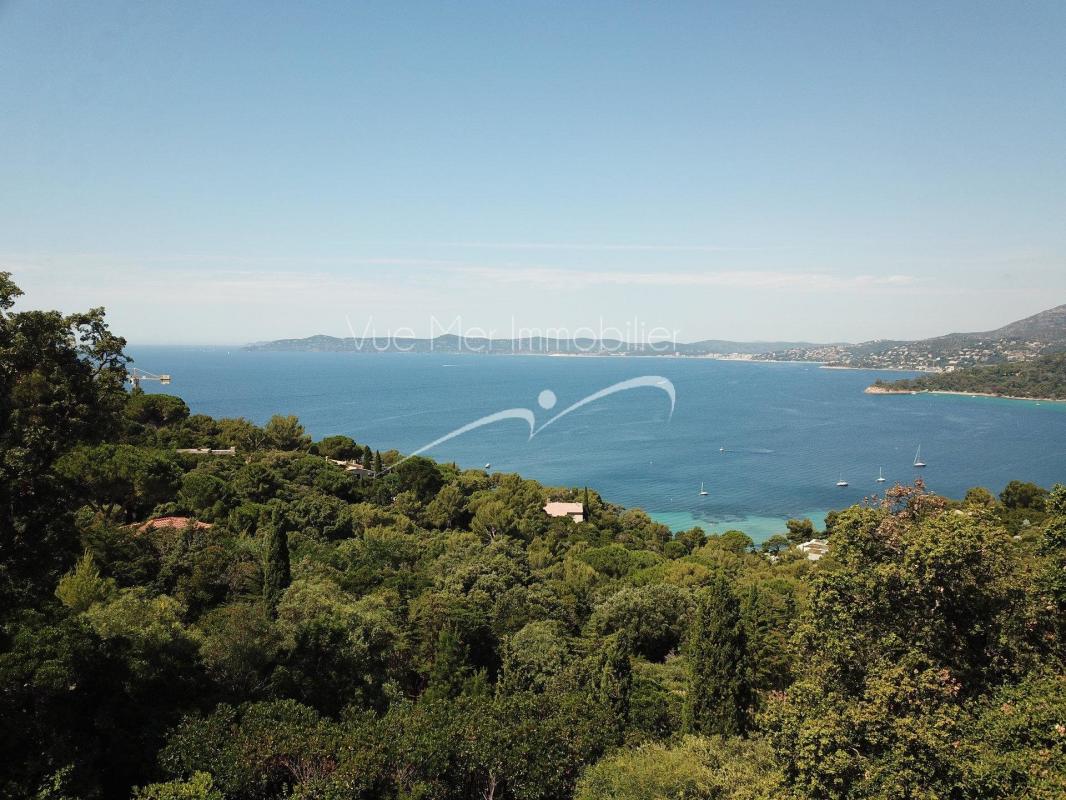VENDU EN 2021 Propriété Cap Nègre / Cavalière. Magnifique vue mer. Domaine sécurisé. proche plage Cavalière Domaine du Cap Nègre domaine fermé Vue panoramique