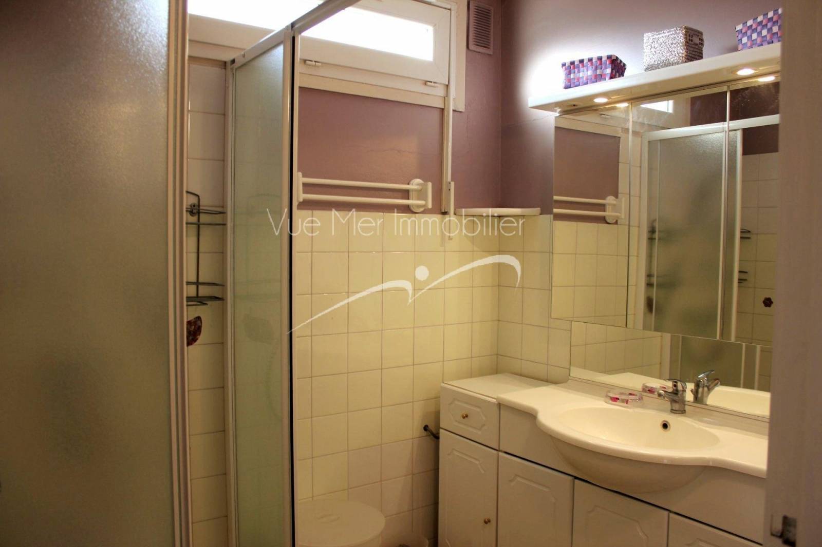 T3 plage à 200 mètres LE LAVANDOU 83980 centre village