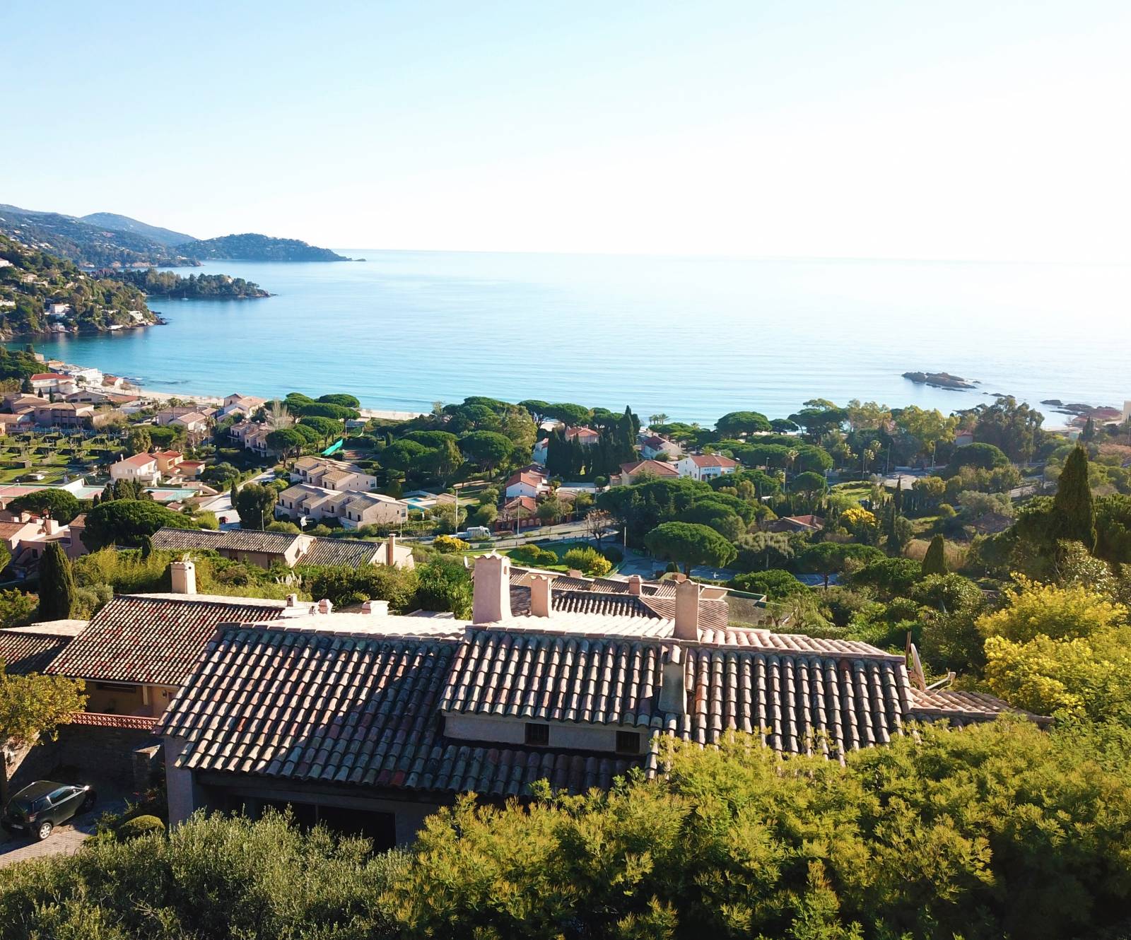 Jolie vue mer estimation villa par agence du Lavandou