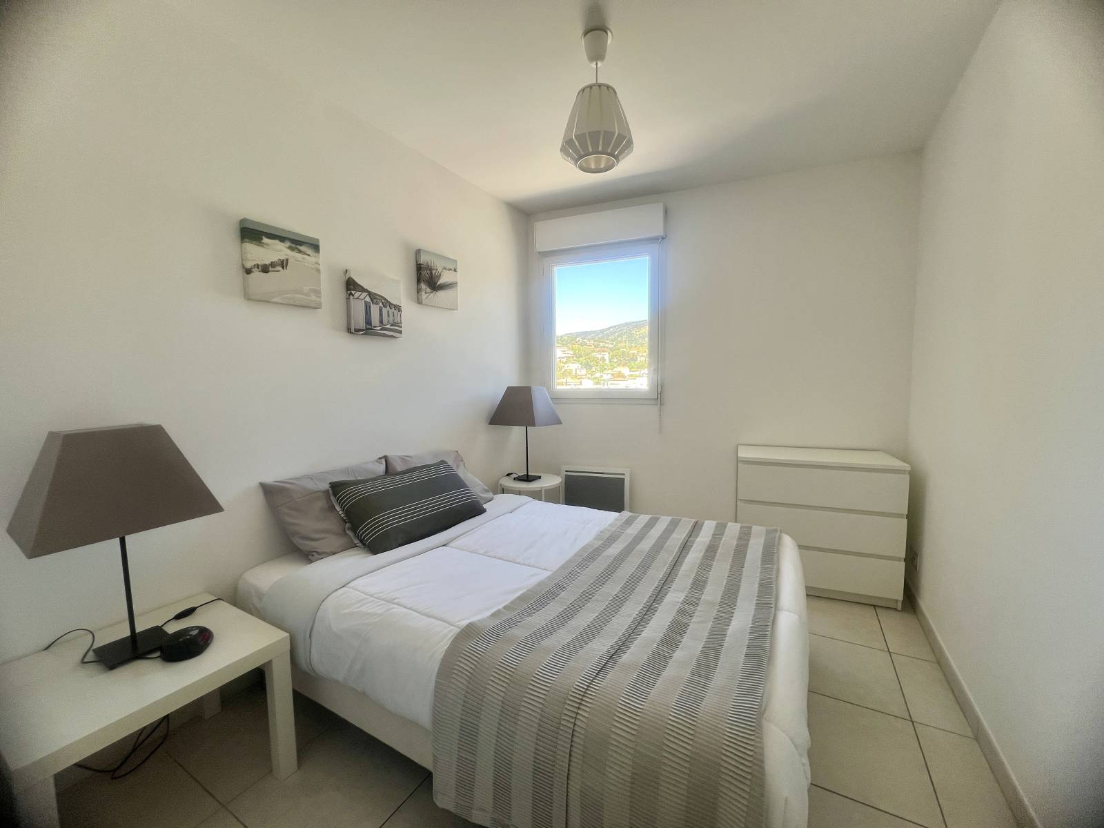 LUMINEUX T3 + PARKING - CENTRE VILLE DU LAVANDOU