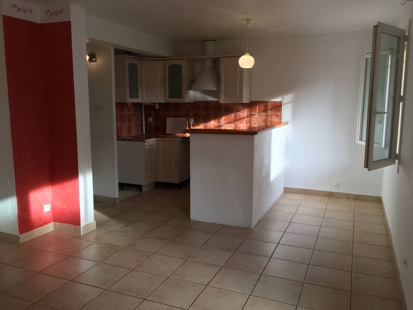 Appartement T2 Bormes les Mimosas / La Faviére plage à pieds BORMES LES MIMOSAS LA FAVIERE PLAGE A PIEDS