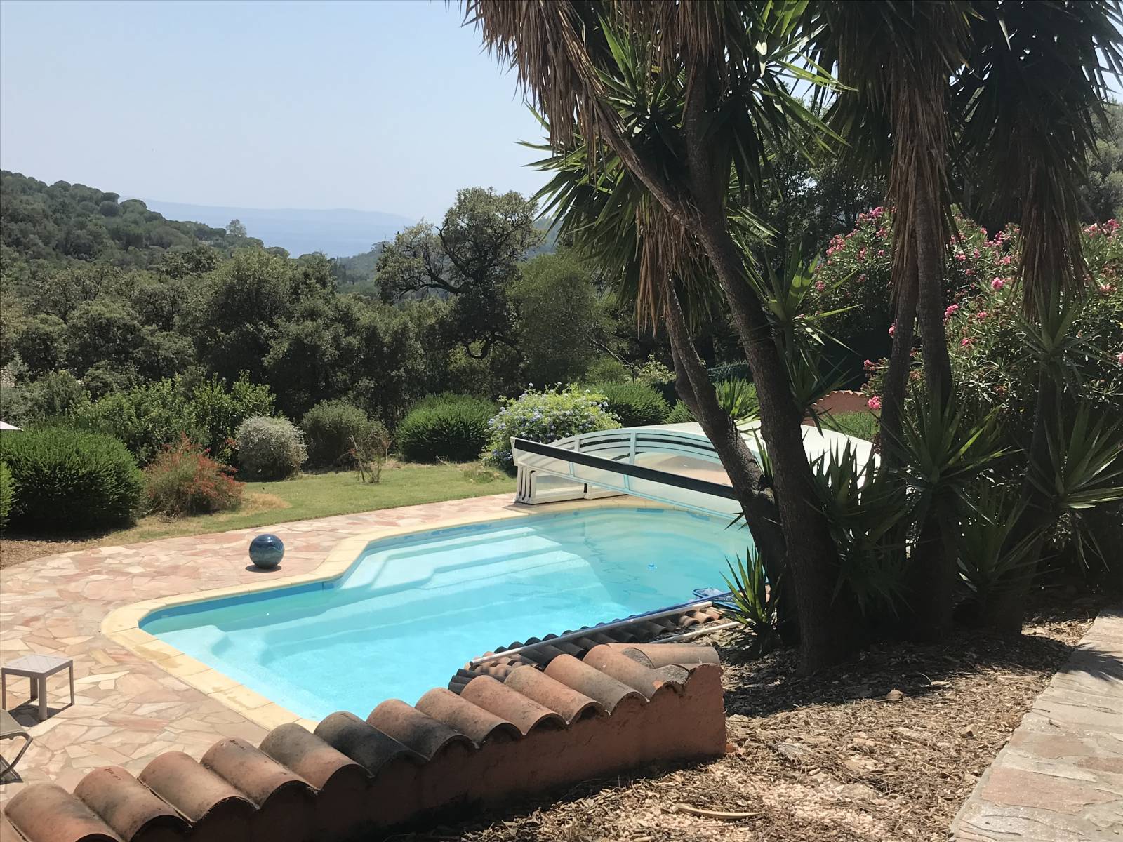 estimation succession maison avec piscine au lavandou