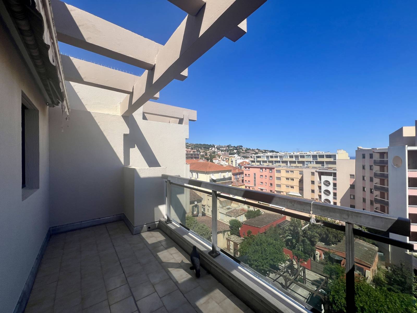 SAINT JAMES - PLEIN CENTRE - PLAGE 150 M