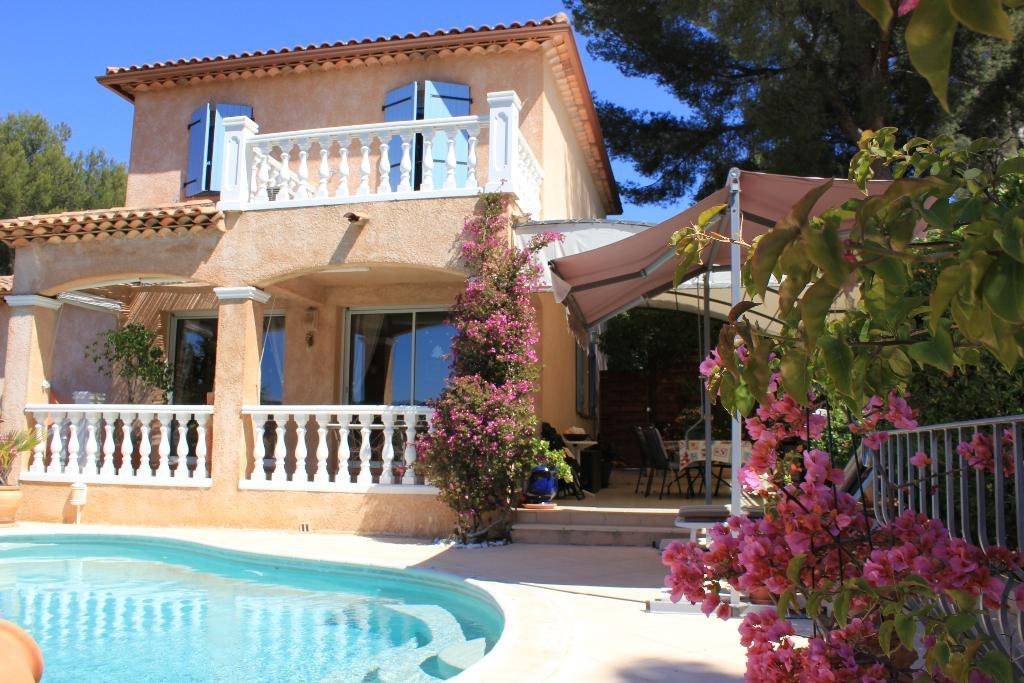 VENDU PAR NOTRE AGENCE ! Bormes-les-Mimosas  En exclusivité