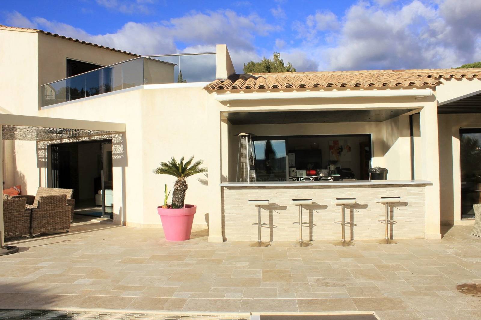 villa proche lavandou a vendre