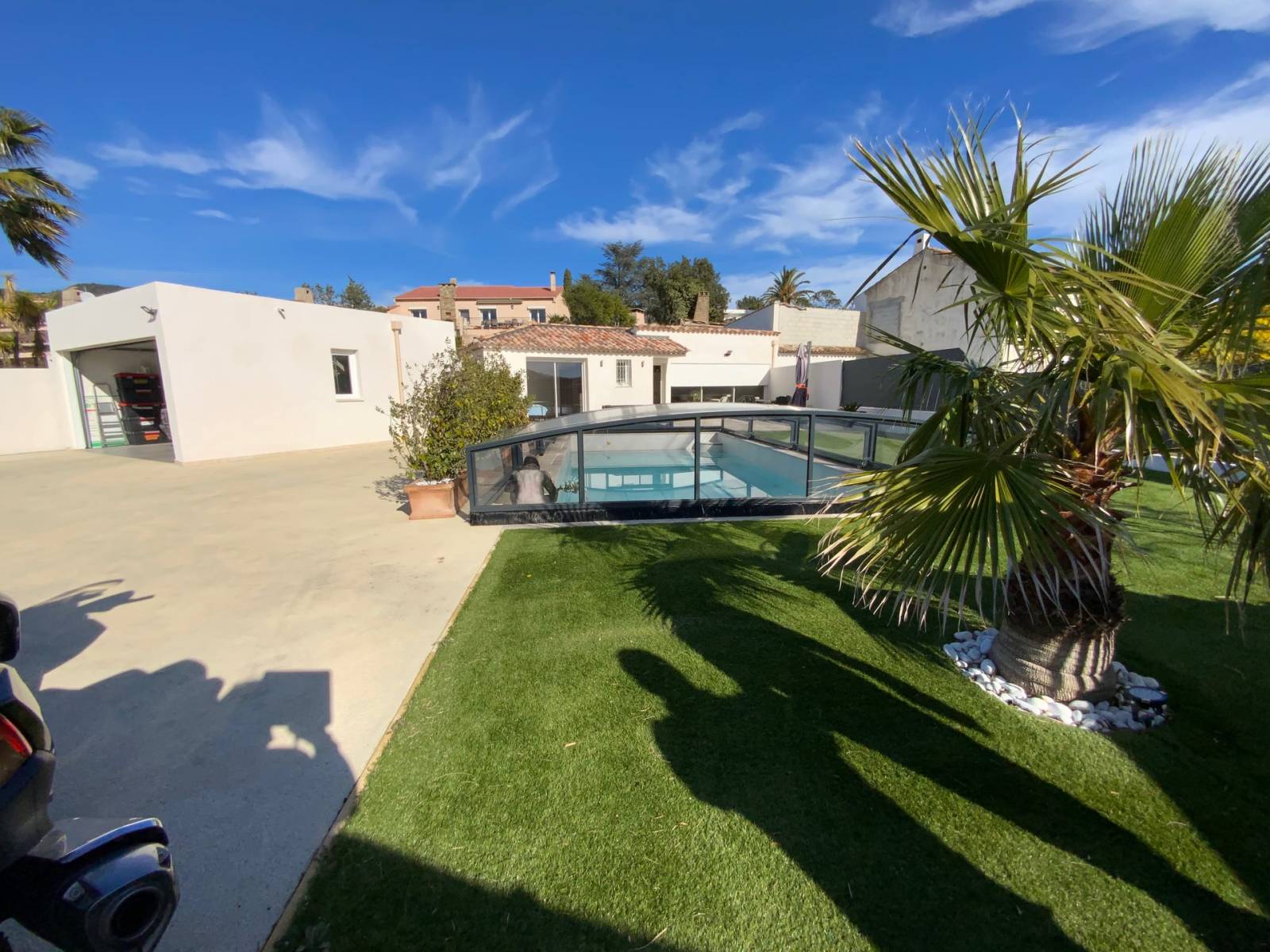 VILLA RENOVEE BORMES LES MIMOSAS - PISCINE BORMES LES MIMOSAS PROCHE PIN DE BORMES